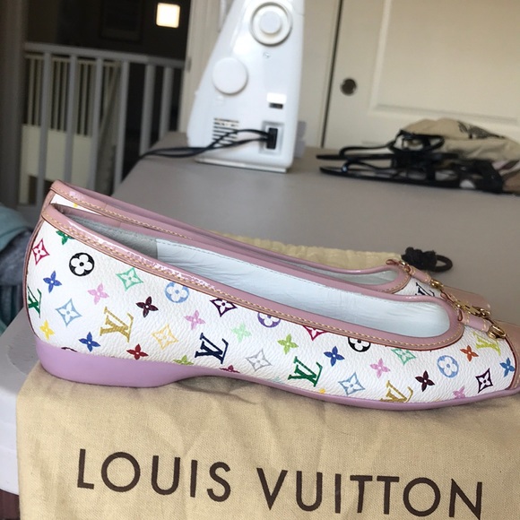 Authentic Louis Vuitton Shoe - Picture 3 of 8